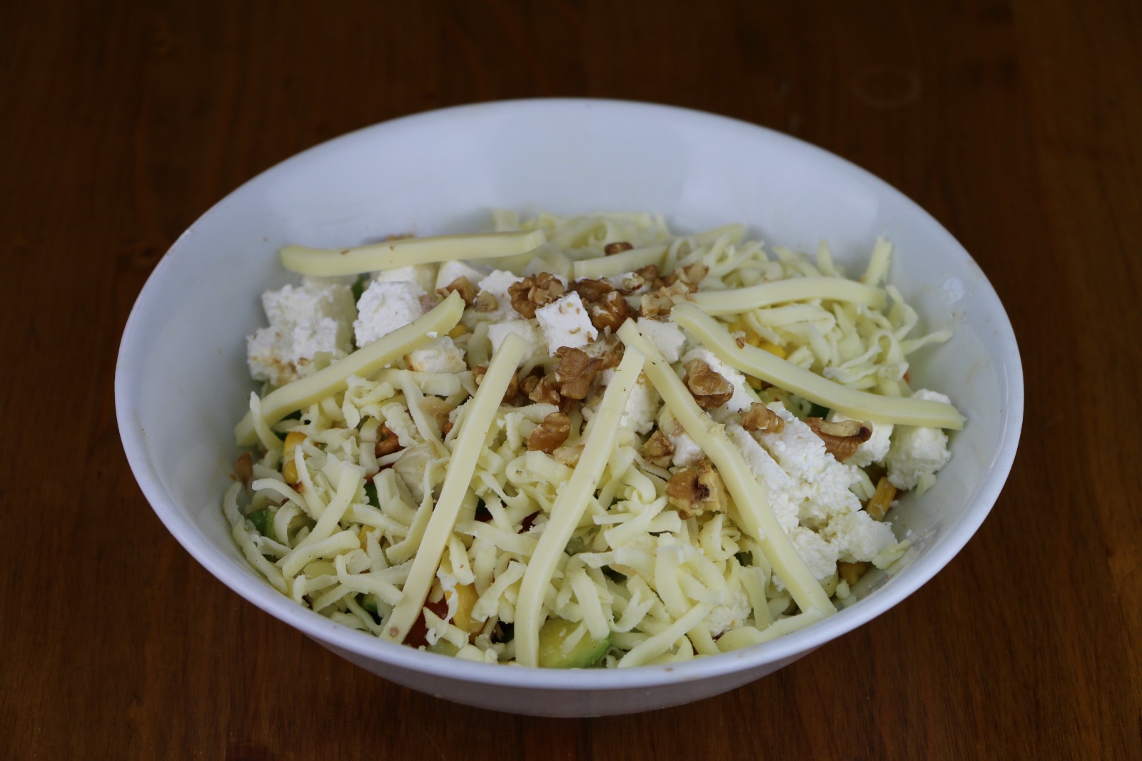 Peynirli Salata